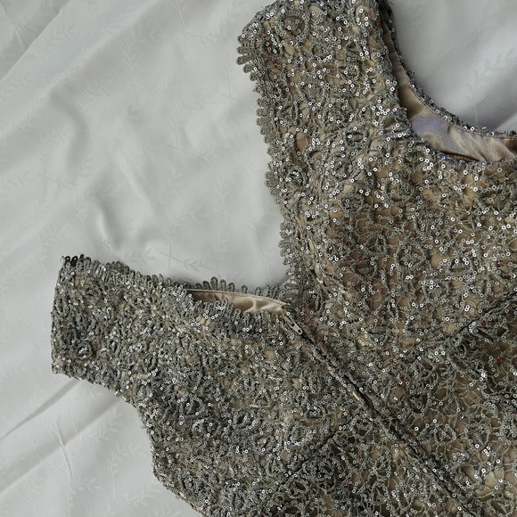 Gold and silver sequined petite evening dress 14P - Picture 7 of 13